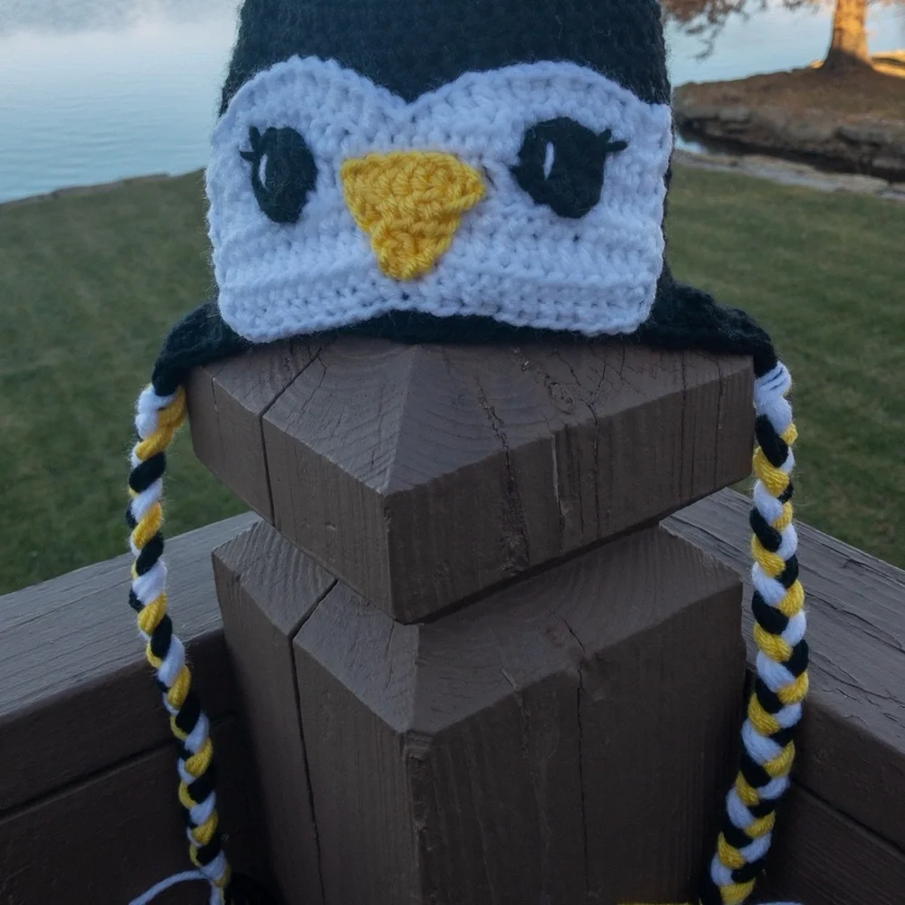 Handmade Crochet Penguin Earflap Hat Baby & Toddler Sizes Holiday Gift‎